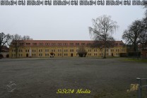 Historische Gebäudeflügel am Innenhof erinnern an den Alltag innerhalb der Festung. (Bild: Stefan Siedler)
