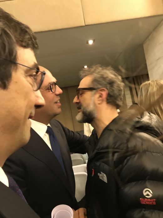 Sternekoch Massimo Bottura mit Außenminister Angelino Alfano 